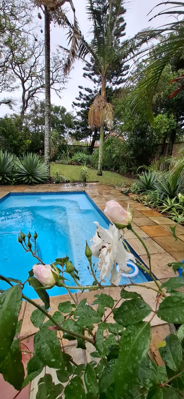 Second pool area portrait at Studio 149